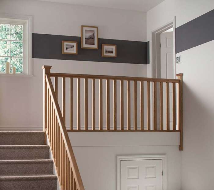 Cheshire Mouldings Benchmark Oak Patrice Newel - Image 3